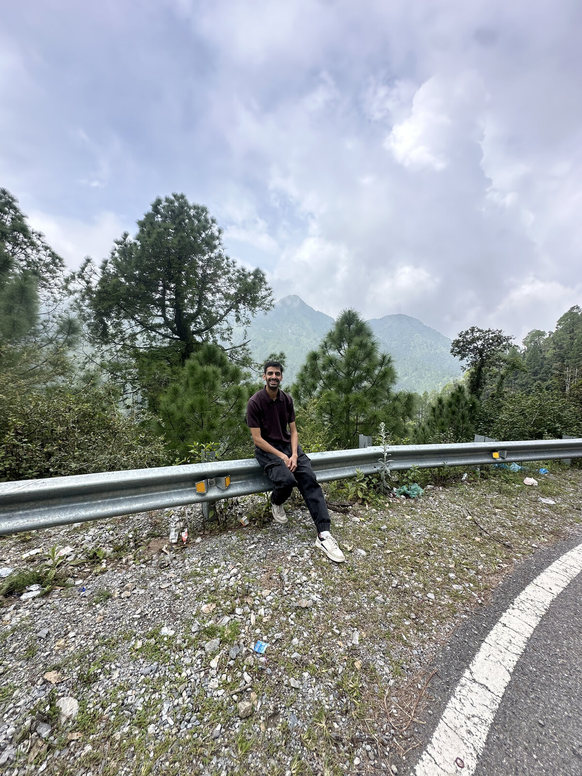 Saunav solo hiking in the Himalayan foothills